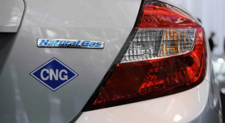Auto a metano: bene le immatricolazioni, ma pochi i distributori