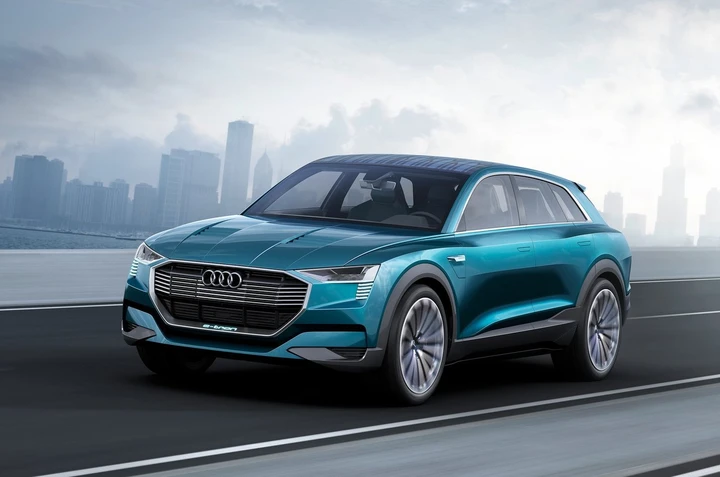 Audi e-tron quattro Concept: immagini ufficiali