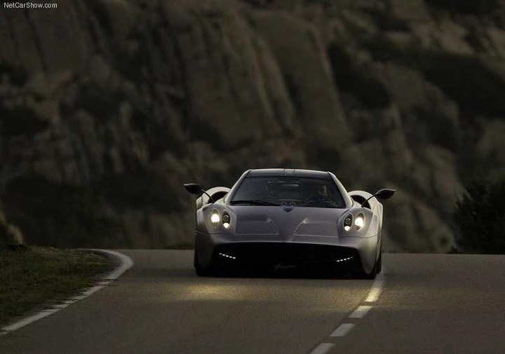 Pagani Huayra: la storia in un documentario