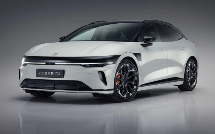 Elegante, veloce, elettrica: Zeekr 7GT punta al cuore dell’Europa