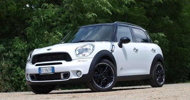 Mini Countryman Cooper S ALL4 in prova