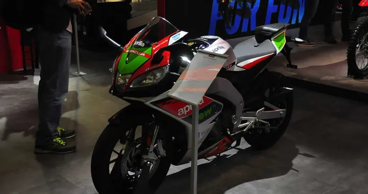 Aprilia Racing Factory Works, kit pronto per la RSV4