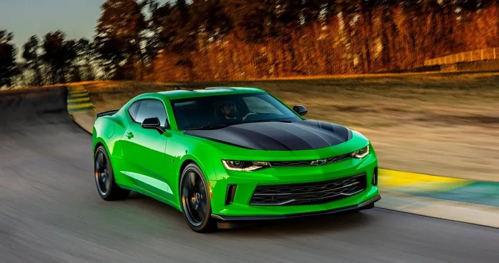 Chevrolet Camaro 1LE, debutto al Salone di Chicago