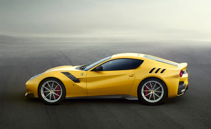 Ferrari F12tdf: prime immagini ufficiali