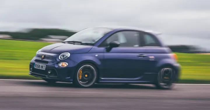 Abarth e il dilemma dell’anima sportiva: quale motore sceglierà?