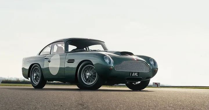 Aston Martin DB4 GT Continuation: appuntamento con la storia