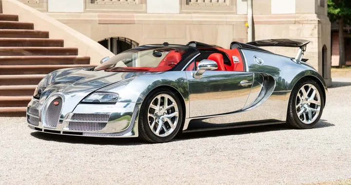 Bugatti Veyron Grand Sport Vitesse: torna a splendere l'hypercar a specchio