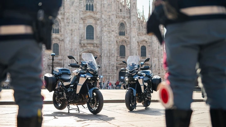 Yamaha Tracer 9 della Polizia di Stato
