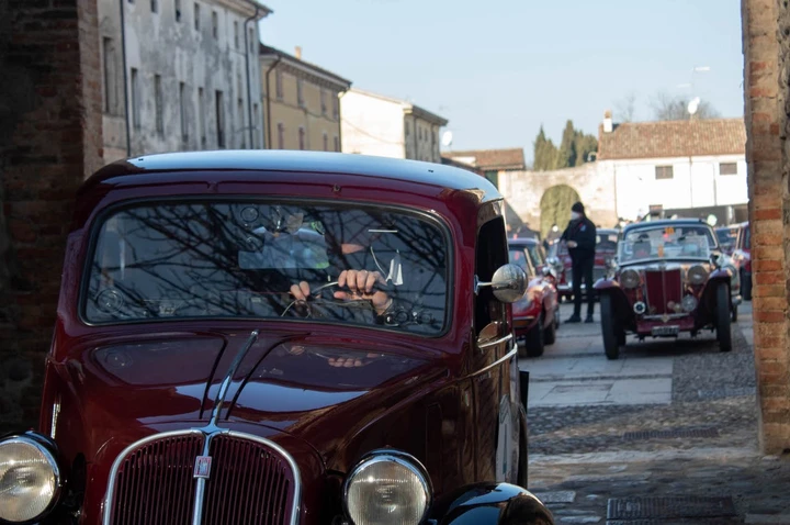 Colline dei Gonzaga 2022 regolarità auto storiche: immagini dell'evento