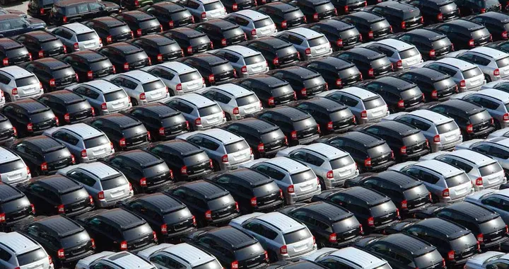 Flotte aziendali: aumentano le vetture a metano e GPL