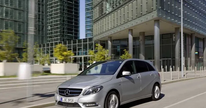 Mercedes Classe B elettrica: negli USA dal 2014