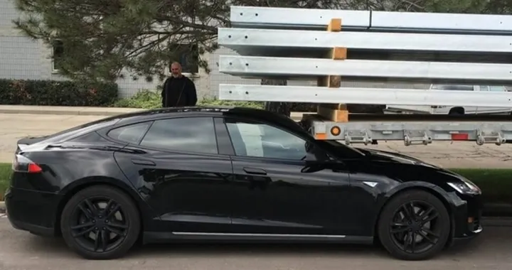 Incidente mortale Tesla, cosa è successo 40 secondi prima dello schianto