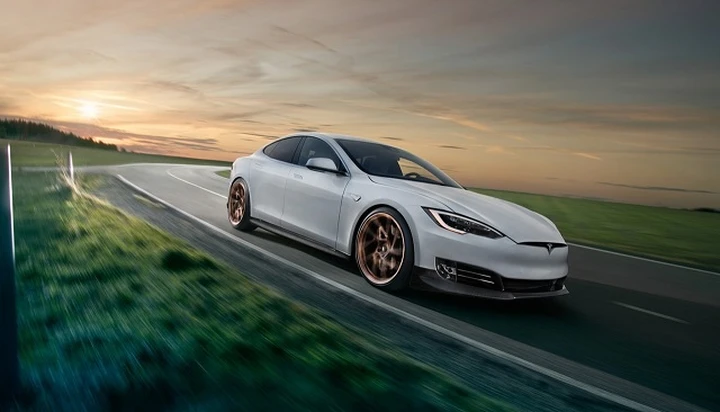 Tesla Model S by Novitec: ancora più aggressiva