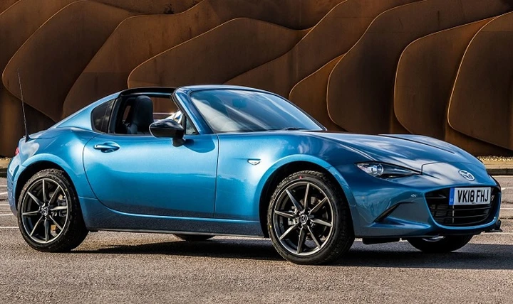 Mazda MX-5 RF Sport Black: nuova serie speciale