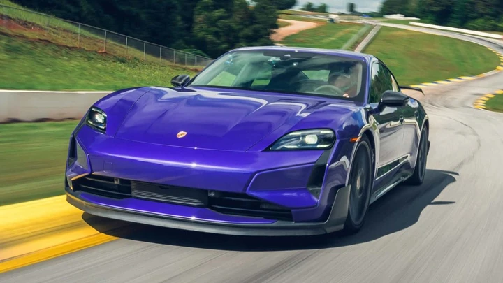 Porsche Taycan Turbo GT: nuovo record a Road Atlanta
