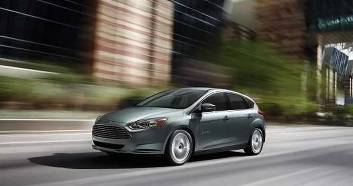 Ford Focus elettrica: l'energia arriverà anche dal sole