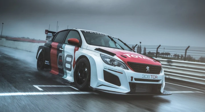 Peugeot 308 TCR: il Leone ha voglia di correre