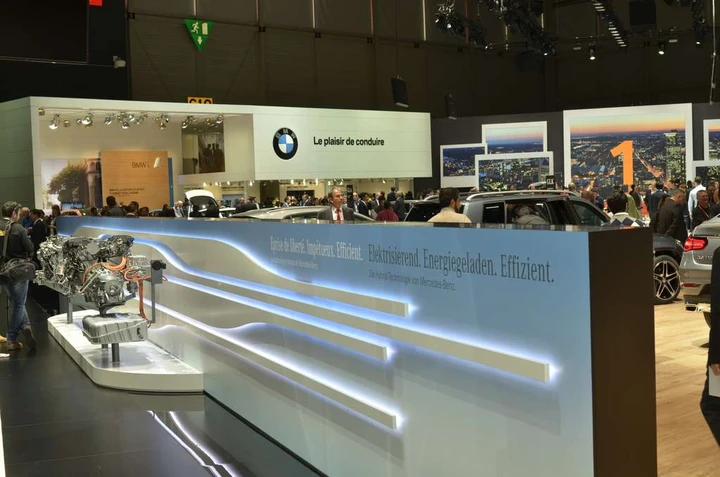 Stand BMW al Salone di Ginevra 2015