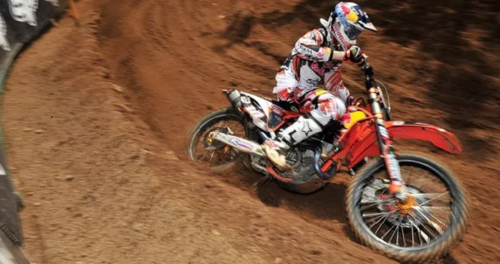 Cairoli show:  nono titolo mondiale