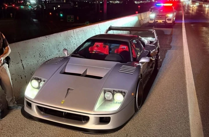 Ferrari F40 LM distrutta da un camion pirata: danni enormi