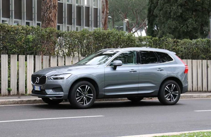 Volvo XC60 D4 AWD: la prova su strada
