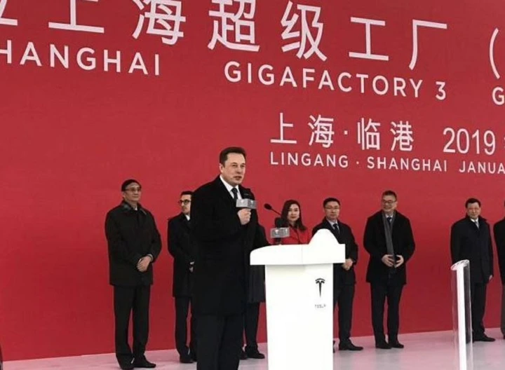 Tesla, nuovo stabilimento in Cina: obiettivo mezzo milione di auto prodotte all’anno
