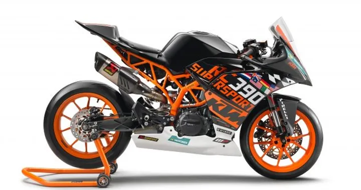 KTM RC 390 R 2018: sportiva senza compromessi