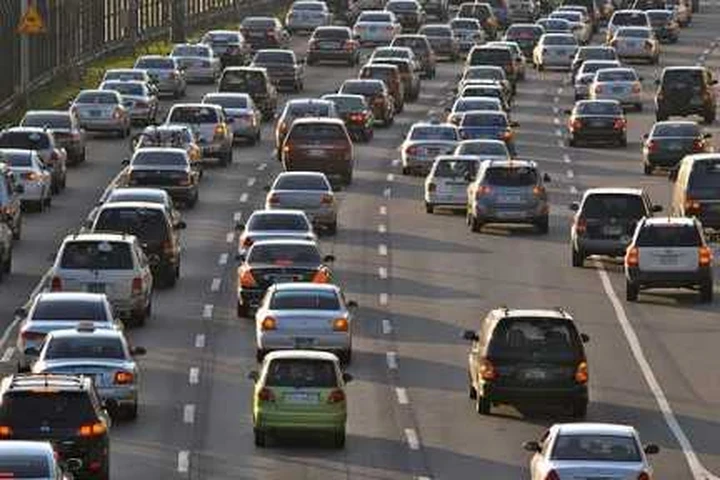 Aci: in calo la spesa per l'auto