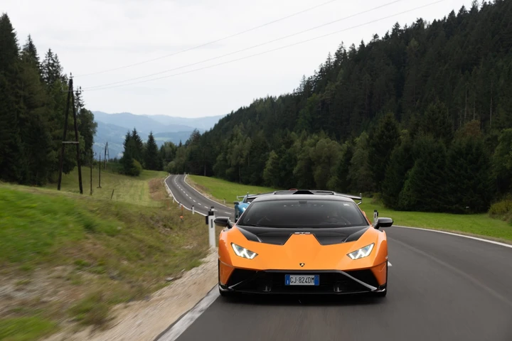 Lamborghini: il futuro è elettrificato
