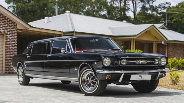 Da muscle car a limousine: l’incredibile Mustang ’66 da 8 posti