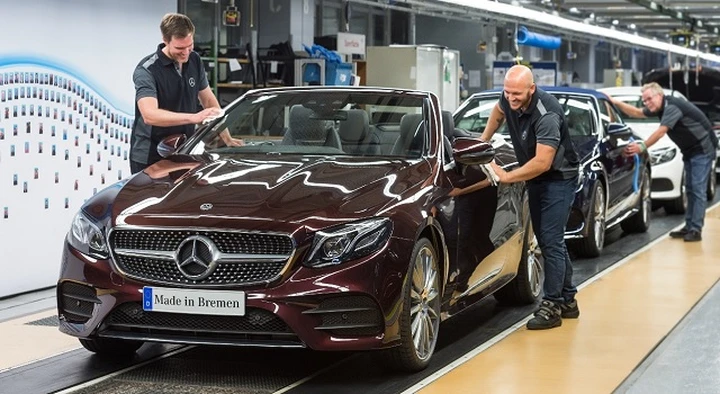 Mercedes E Cabrio 2017: al via la produzione