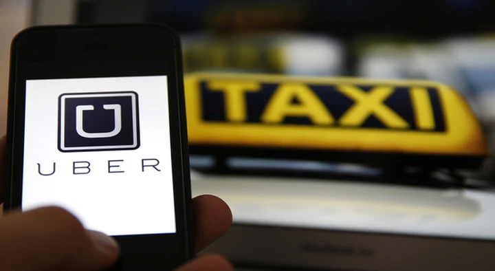 Guida autonoma, Uber sospende i test
