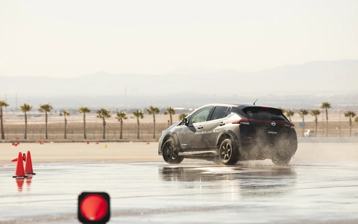 Nissan e-4ORCE: immagini ufficiali
