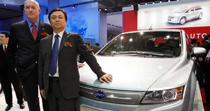 Daimler e BYD insieme per l'auto elettrica