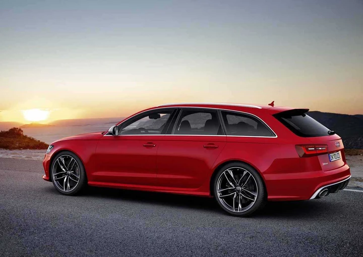 Nuova Audi RS6 Avant 2013, nuove foto ufficiali
