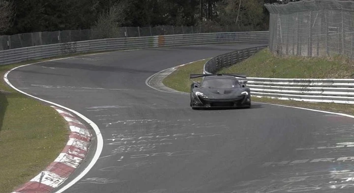 Nurburgring: giro record per McLaren P1 LM all’Inferno Verde