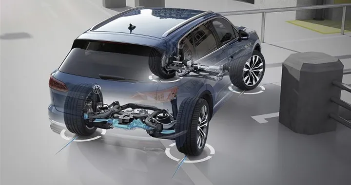 Volkswagen Touareg: debutta il sistema a quattro ruote sterzanti adattivo