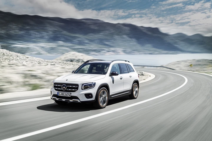 Nuova Mercedes GLB 2020, prezzi da 35.387 euro
