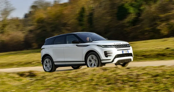 Range Rover Evoque D180 SE R Dynamic: la prova su strada