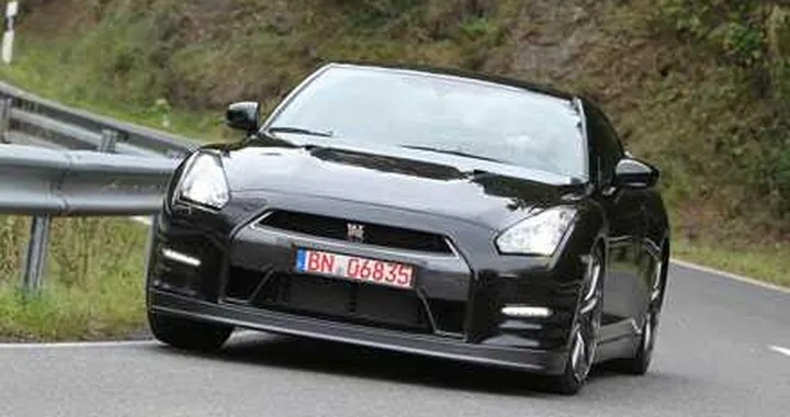Nissan GT-R 2012