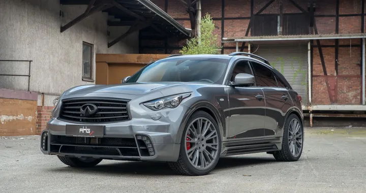 Infiniti QX70 by AHG-Sports