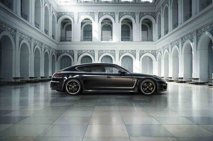 Porsche Panamera Exclusive Series: le immagini ufficiali