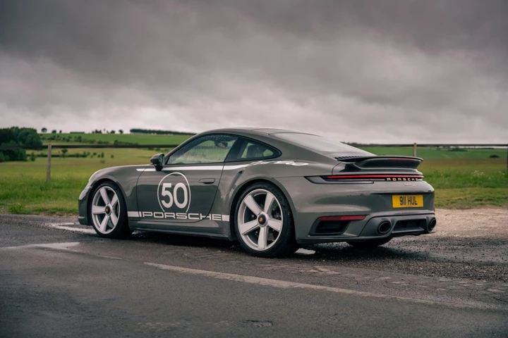 Porsche 911 Turbo 50, mezzo secolo con un'edizione in 1.974 unità