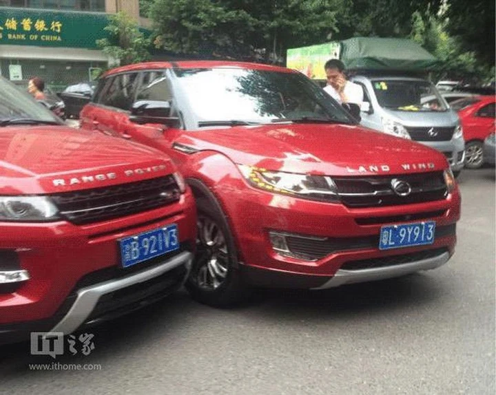 Cina, la Landwind X7 si scontra con la Range Rover Evoque