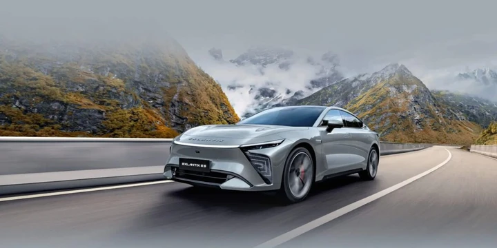 Exeed Exlantix ES7 GT: dalla Cina una station wagon da 1.700 km di autonomia