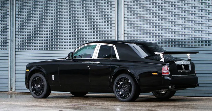 Suv Rolls-Royce: i primi collaudi con la 