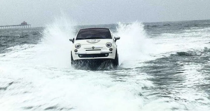 Fiat: quando la 500 diventa una barca...