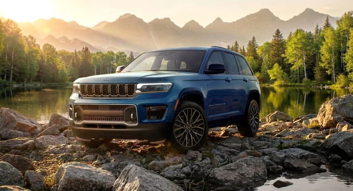 Jeep Grand Cherokee 2028, possibile arrivo del 3.0 Hurricane da 420 CV