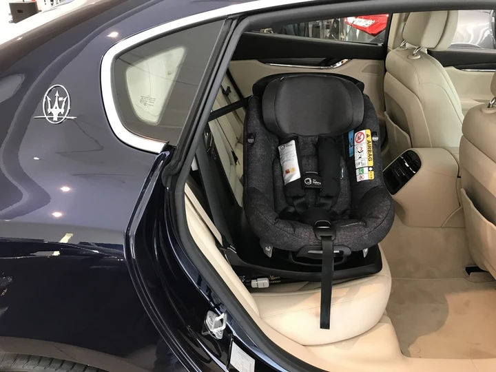 AxissFix Air, il primo seggiolino per bambini dotato di airbag