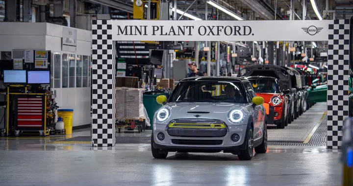 Mercato auto: senza accordo sulla Brexit danni per 110 miliardi
